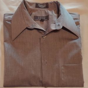 Men's dress shirt, size 15 / 32-33